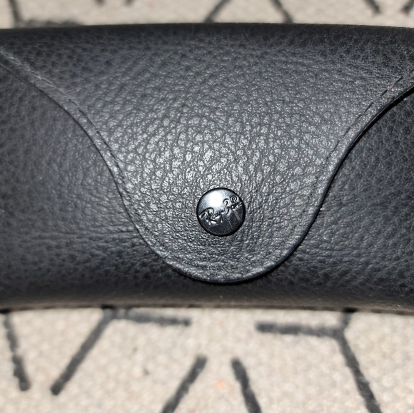RAY-BAN BLACK SUNGLASSES CASE w CLEANING CLOTH - Picture 3 of 8